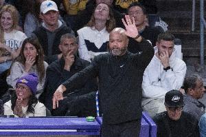 比克斯塔夫：我们比其他球队更众志成城 球员信奉团队至上