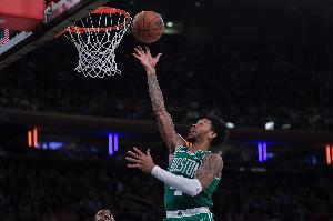 马祖拉：当A·西蒙斯防守端展现对抗强度和专注力 我们会焕然一新