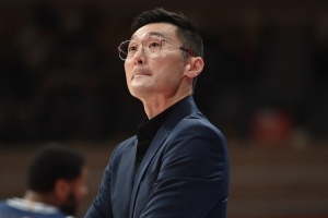 刘炜：压力肯定是一直存在的 球员都是我的战士 还好大家绝处逢生