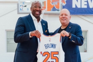 莱昂·罗斯上任总裁后尼克斯5年来总胜率联盟第5！而之前5年倒一