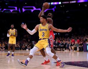 香波特：哈登有些动作就不是为了得分 勾着我的胳膊让我差点脱臼