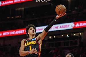 新鹰王！杰伦·约翰逊单月场均25+10+10 达此数据历史最年轻前锋