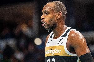 手下留情？米德尔顿面对旧主6中0未得分 仅拿3板6助1帽