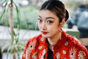 李梦晒照：梦没圆愿未满  为热爱须远行 跨山海持至归 新年顺遂