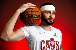 真挚的祝福！祝小拉里·南斯33岁生日快乐！🎂🎂