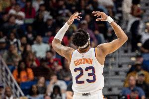 8个前场板！奥特：这是我们熟悉的古德温 他的拼劲活力很有感染力