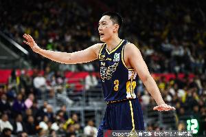 何时才能复苏？胡明轩半场5投全铁 得1分1板1助2断1帽&正负值-24