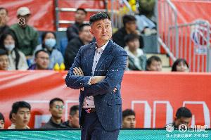 广东不敌北京 CBA本赛季已经没有了全胜的球队