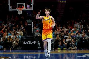 伤缺一场！克尼佩尔：高中大学都没缺席过比赛 上一场就特别想打