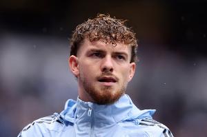 TA：利物浦将评估埃利奥特齐米卡斯等外租球员，想能收回部分资金