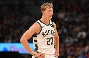 AJ·格林：大伙得专注于当下 用正确的方式&持续地把事情做好