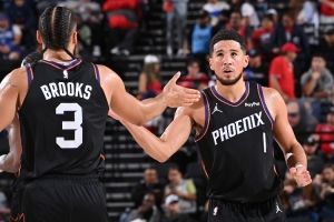 瑞安·邓恩：布克&狄龙是冷热两极！布克像沉默杀手 狄龙热情似火