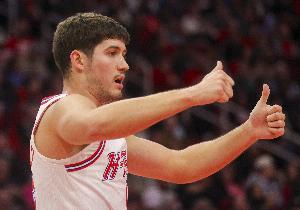 攻防发力！谢泼德11投5中得到14分 全场还送出1抢断3盖帽！