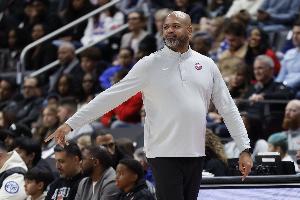 比克斯塔夫：我很满意球队表现 喜欢大家的拼劲和永不言弃的韧性