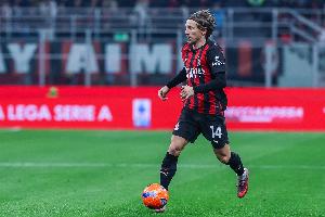 40岁莫德里奇本赛季在米兰场均跑10.4公里，传球成功率高达91%