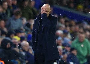 斯洛特：对手犯规时我们的球员不倒地，因为我们从来没拿到过点球