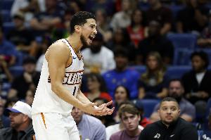 下场对阵雷霆！布克：我想我们全队都已经迫不及待了