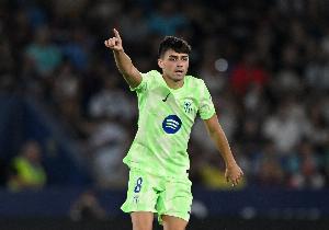 世体：佩德里、奥尔莫德比预计不会首发 阿劳霍还没准备好出战