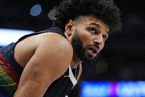 下半场12中2仅得6分！穆雷28中12&三分12中6 空砍34分6篮板7助攻