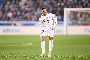 姆巴佩伤3周！马卡电台：让他带伤追求纪录没意义，阿隆索该担责