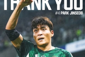 全北现代官方：30岁中场朴镇燮离队，加盟中超浙江队