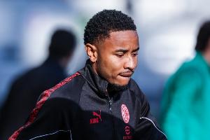 记者：费内巴切全力引进恩昆库，最终结果很大程度取决于球员意愿