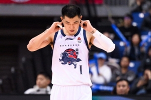 媒体人：邱彪“献祭”自己 逼出了一个赛季最佳的高诗岩